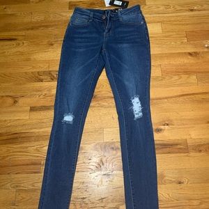 Fashion nova jeans size 5/6 brand new